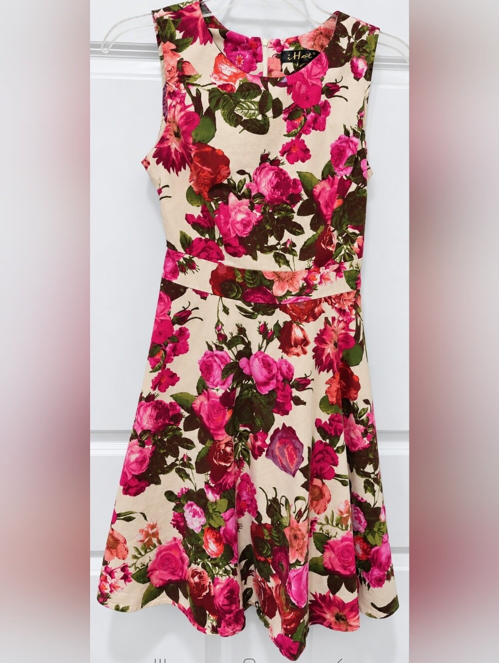 Beautiful Boutique Floral Fit-and-Flare Dress with Tie-Back Sash – i Hot Medium